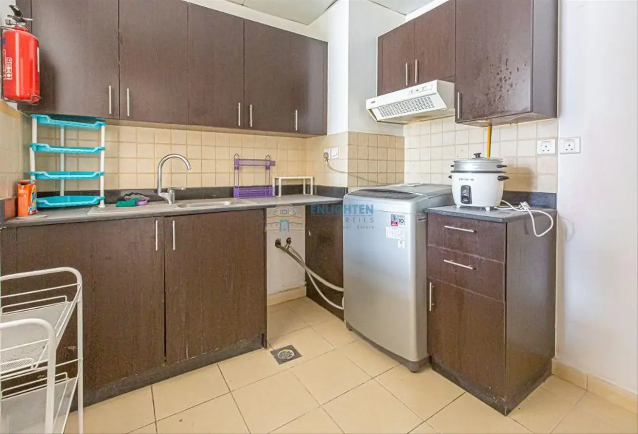SPACIOUS 2BHK | VACANT SOON | COMMUNITY FACING