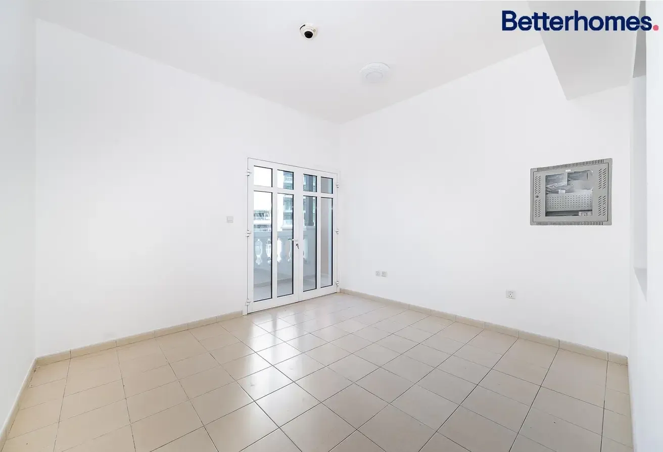 Rented | Exclusive | Bright | Community View