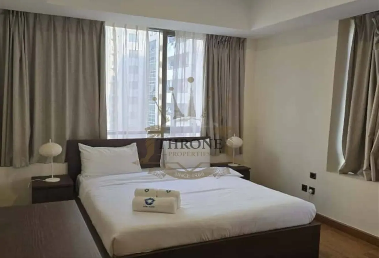 Prime 2BR | Walk to MOE&Metro | Vacant | Spacious