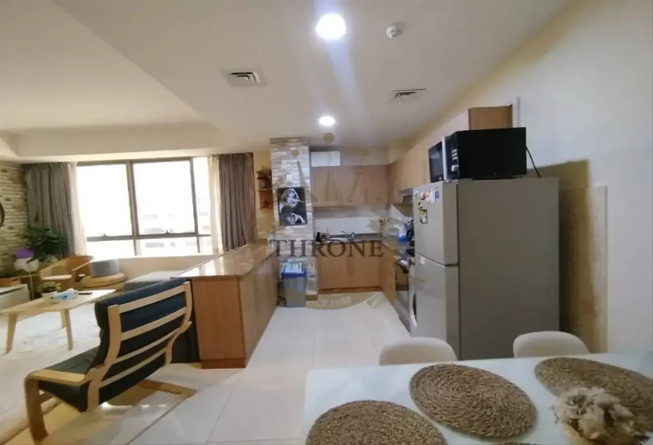 Prime 2BR | Walk to MOE&Metro | Vacant | Spacious