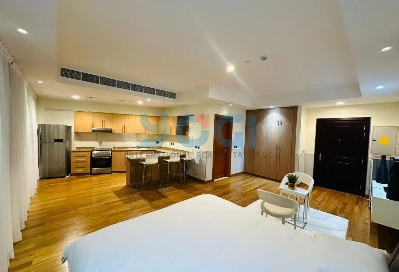 Upgraded | Chiller Free | Close to Metro and MOE