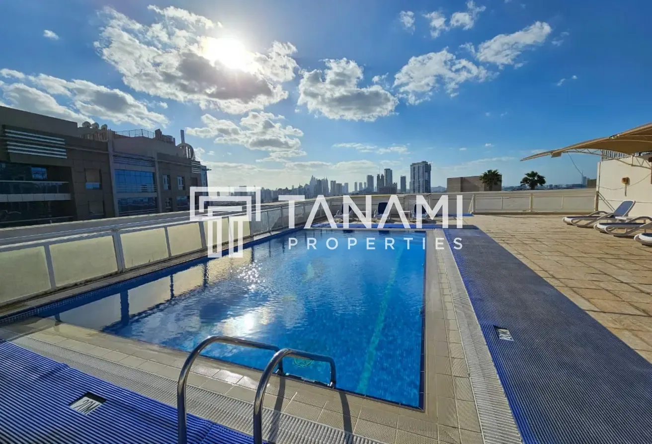 Corner Unit | Fully Furnished | Close to Metro