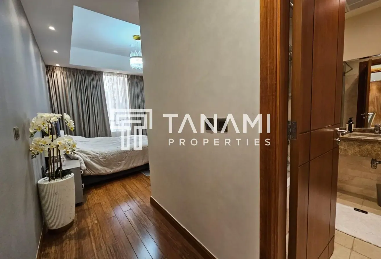 Corner Unit | Fully Furnished | Close to Metro