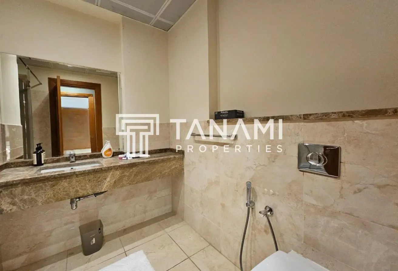 Corner Unit | Fully Furnished | Close to Metro