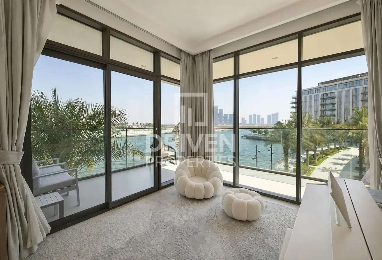 Full Canal View | Big Layout | Prime Location