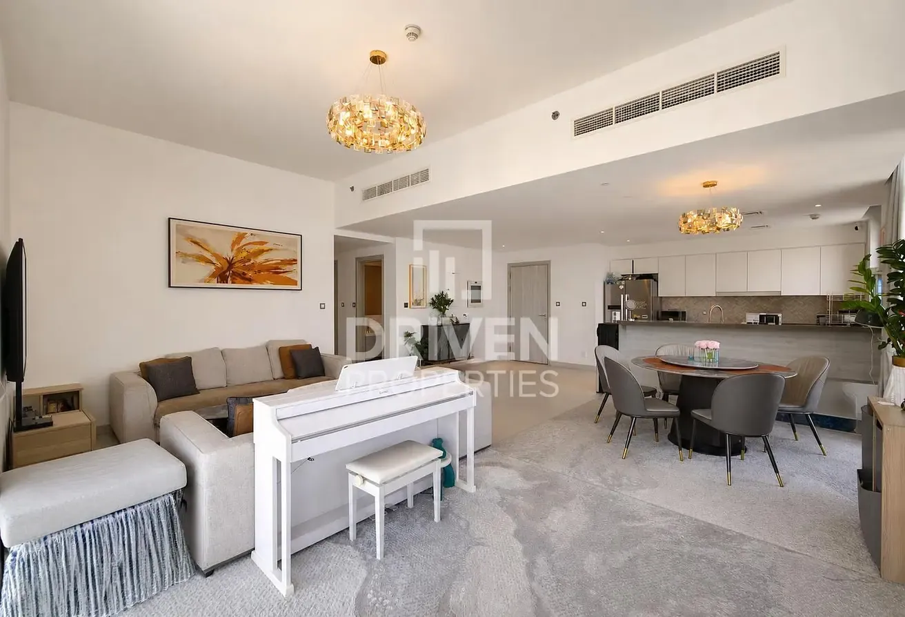 Full Canal View | Big Layout | Prime Location