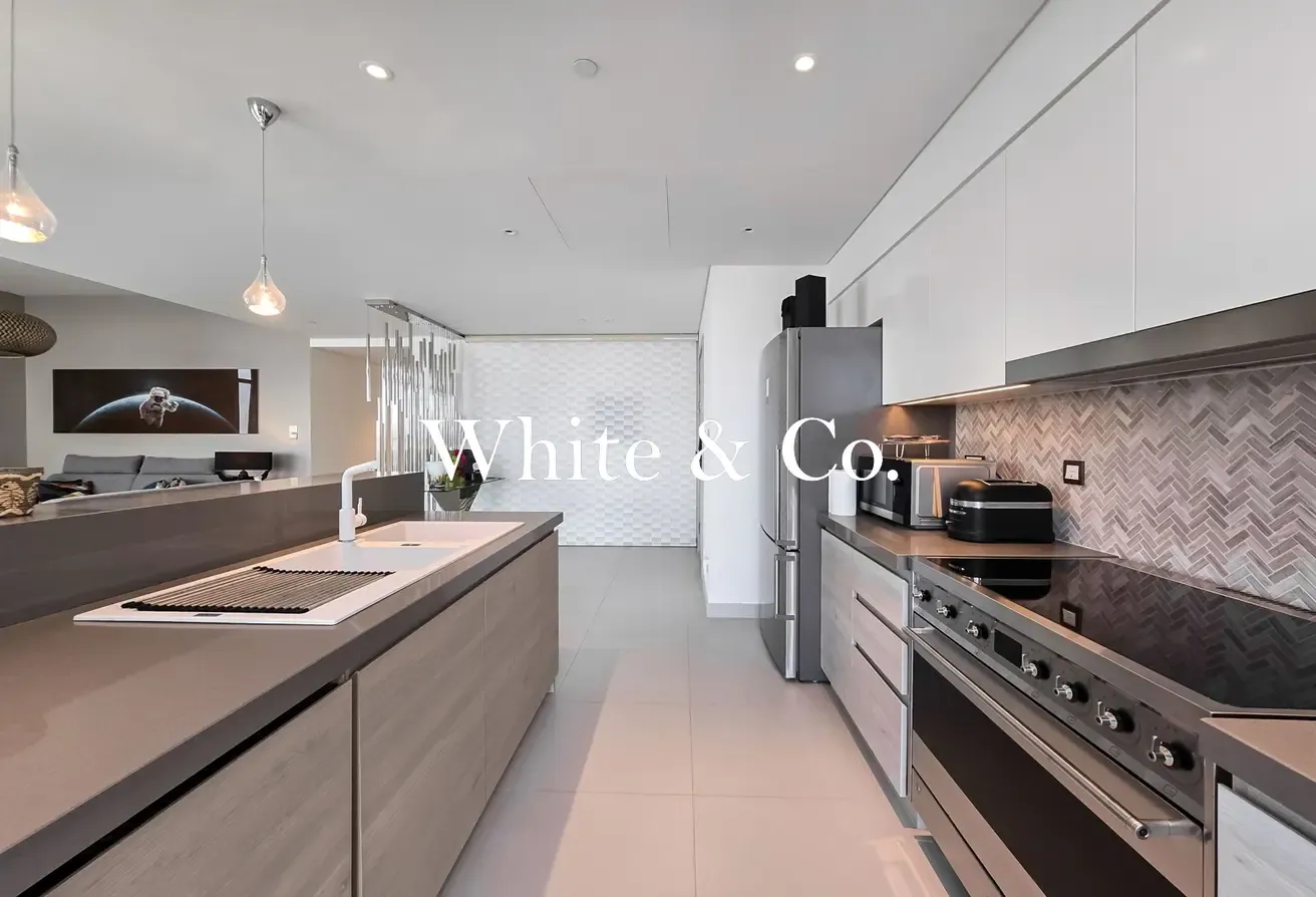 Waterfront | Prime Asset | Vacant | Large