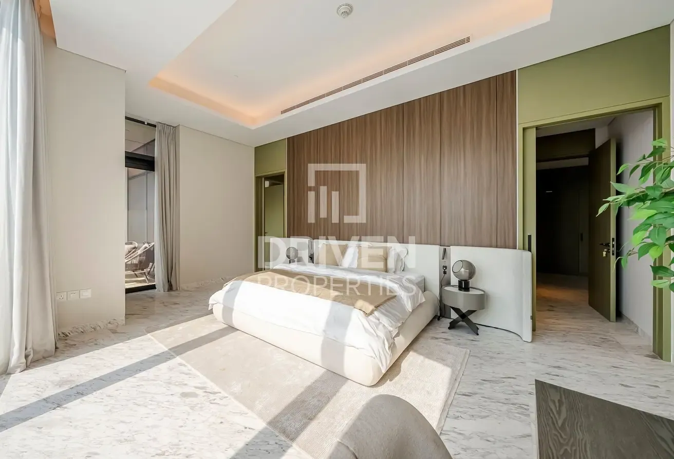Vacant | High Floor | Open for Offers | Prime Area