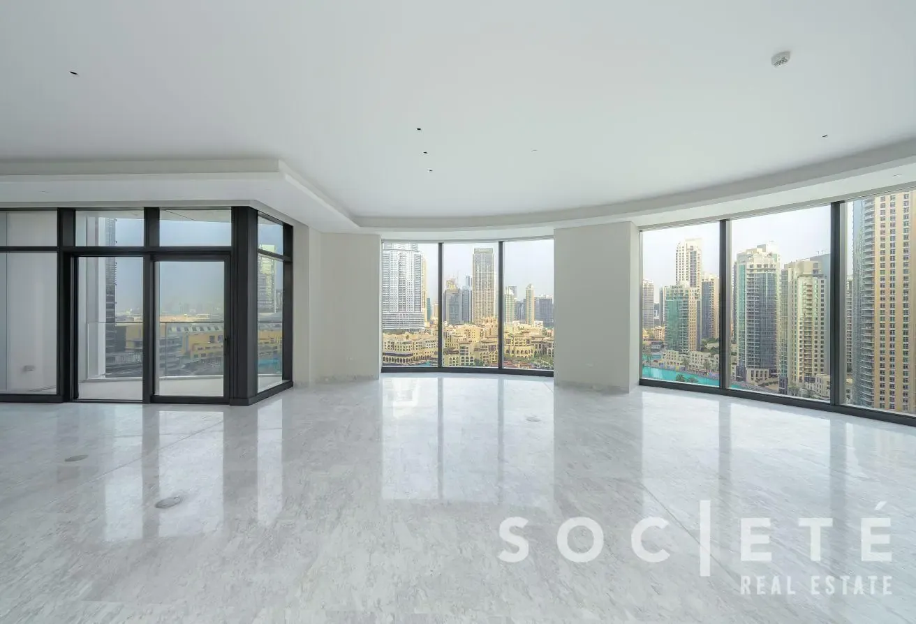 EXCLUSIVE LISTING | MID FLOOR | MOTIVATED SELLER