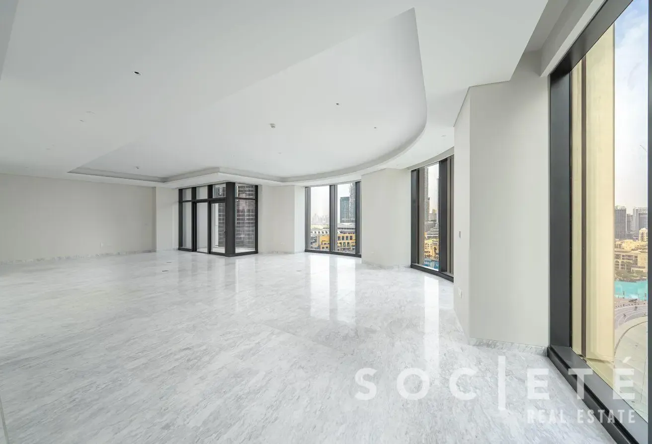 EXCLUSIVE LISTING | MID FLOOR | MOTIVATED SELLER