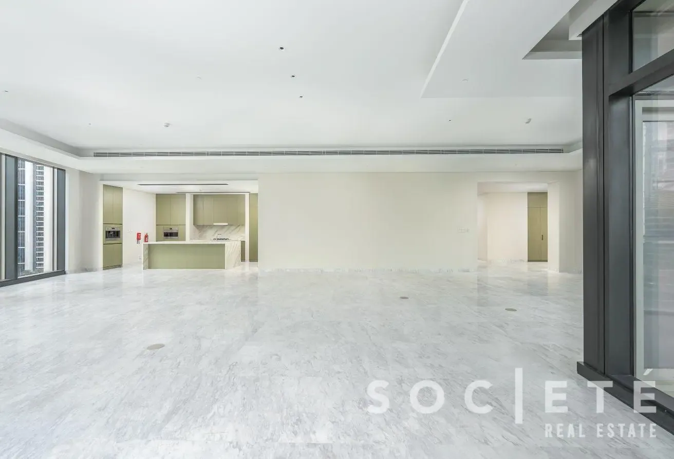 EXCLUSIVE LISTING | MID FLOOR | MOTIVATED SELLER