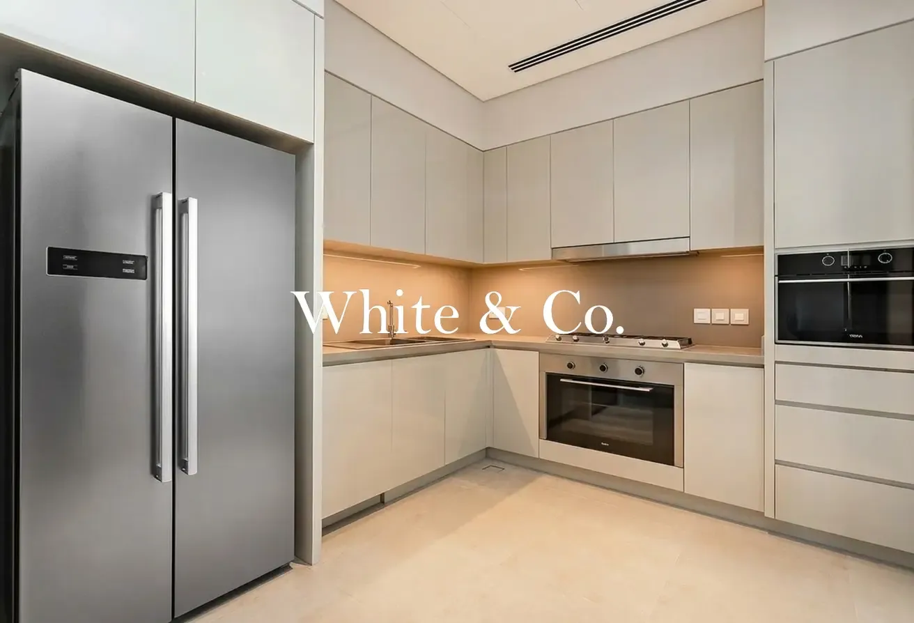 HIGH FLOOR|BURJ KHALIFA VIEWS |NEGOTIABLE