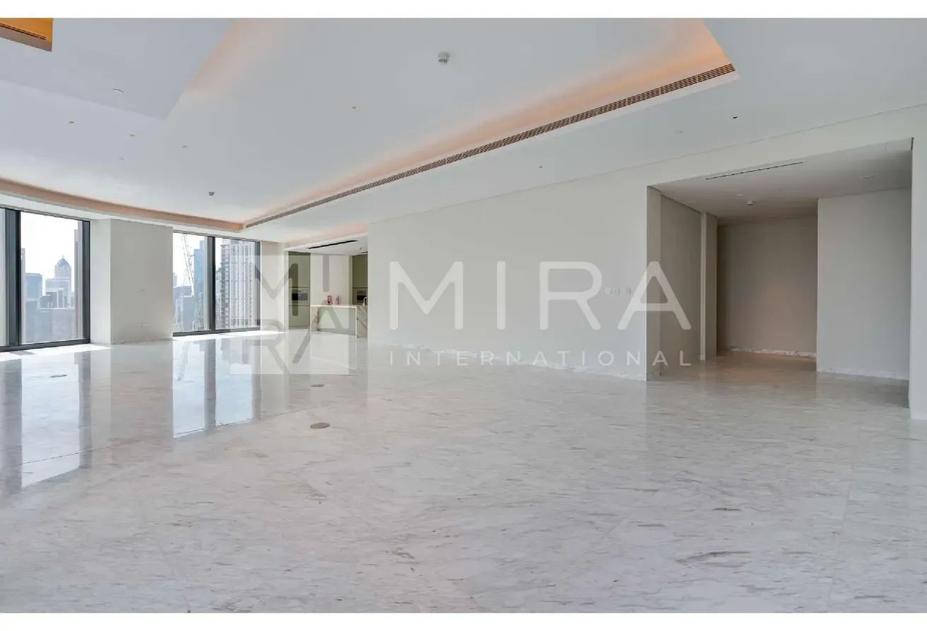 Exclusive Floor | 01 Series | Motivated Seller