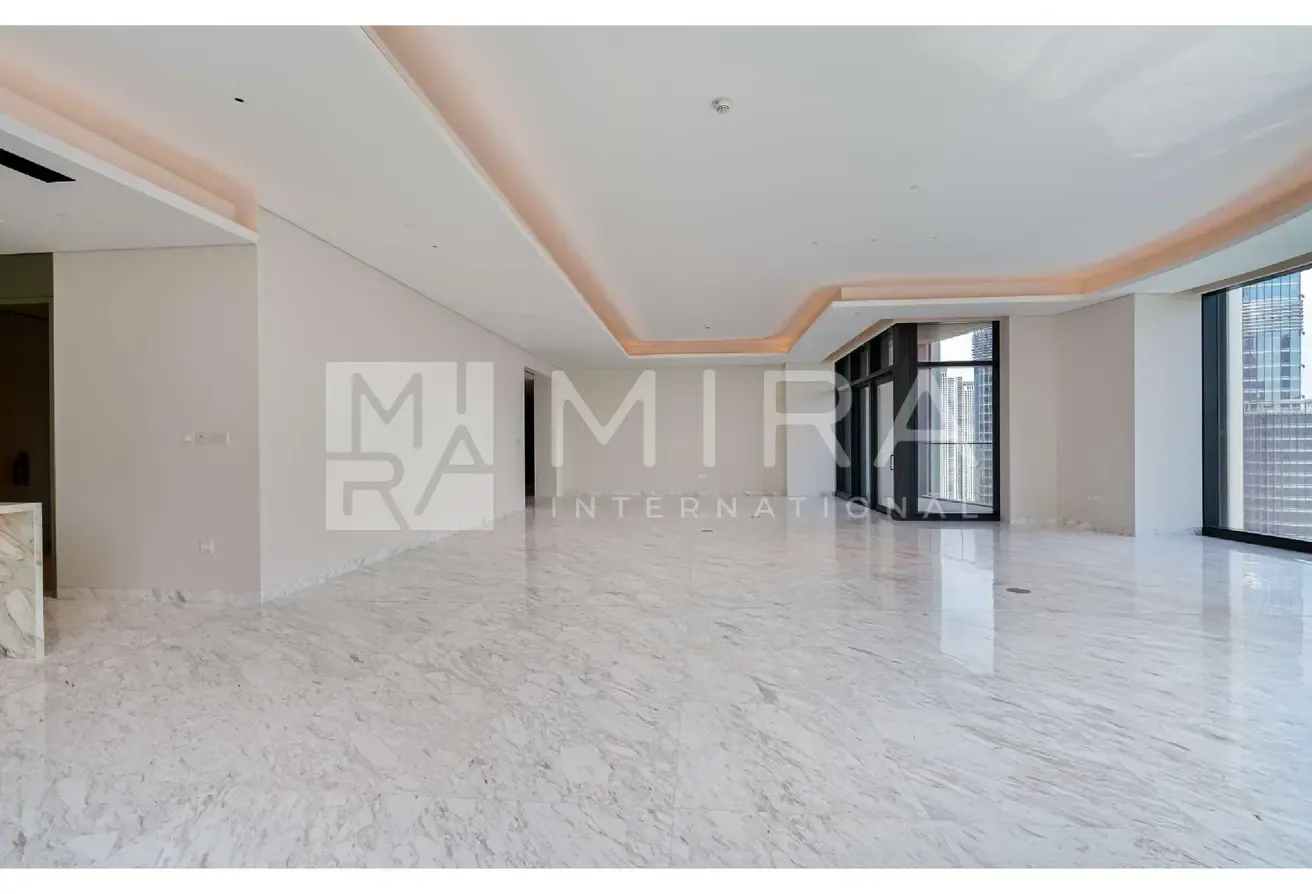 Exclusive Floor | 01 Series | Motivated Seller