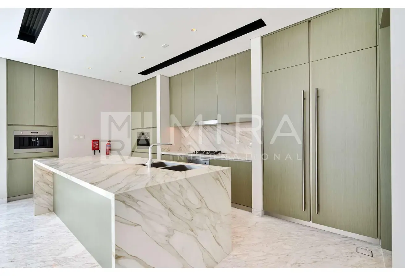 Exclusive Floor | 01 Series | Motivated Seller