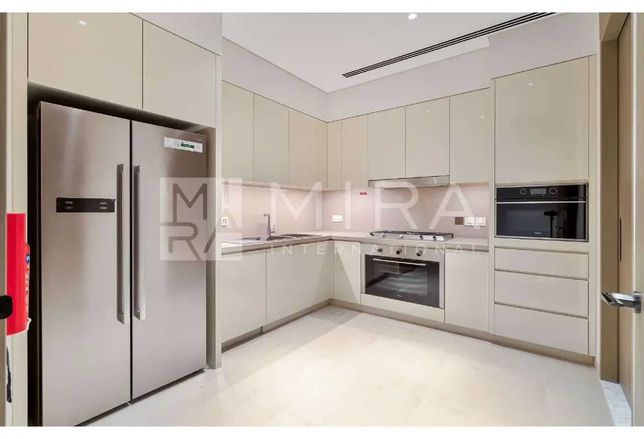 Exclusive Floor | 01 Series | Motivated Seller