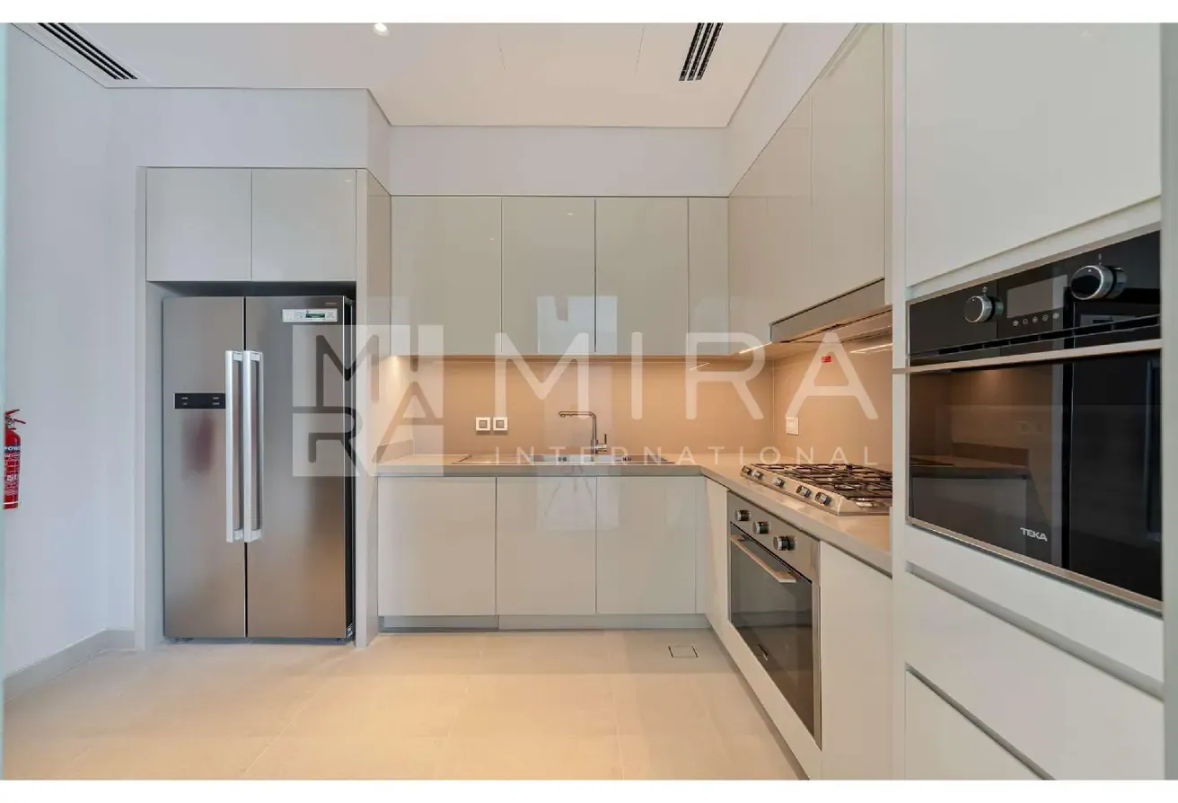 Exclusive Floor | 01 Series | Motivated Seller