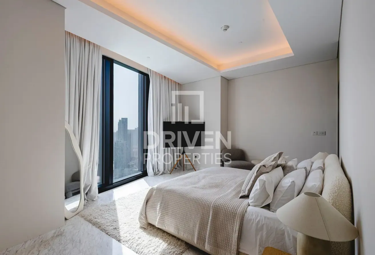 Direct Burj Khalifa View | Premium 01 Series