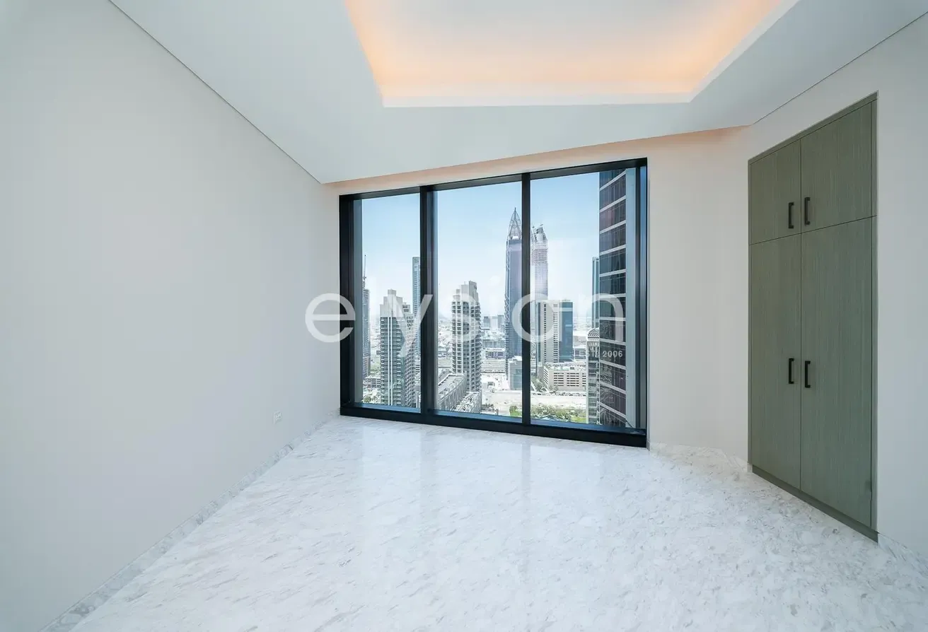 Iconic Luxury | Burj & Fountain Views | 02 Layout