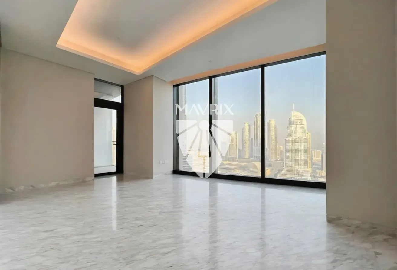 Best View | 01 Layout | Vacant on Transfer