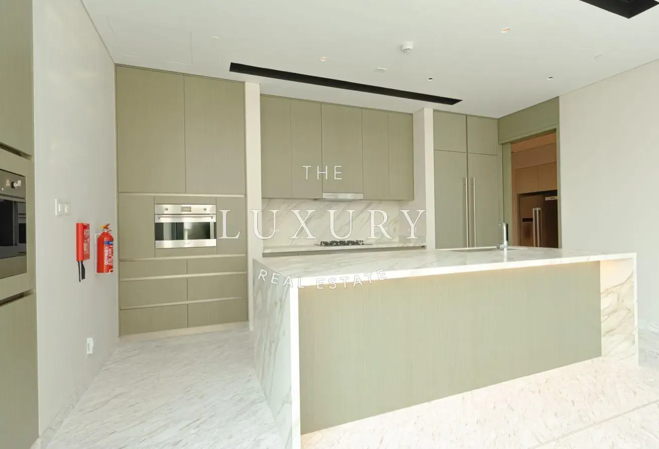 Burj and Fountain Views |Multiple Options | 4BR