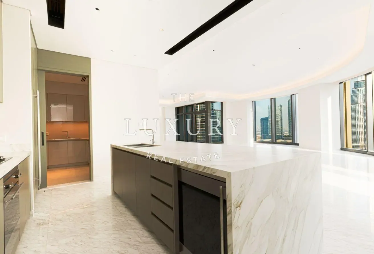 Burj and Fountain Views |Multiple Options | 4BR