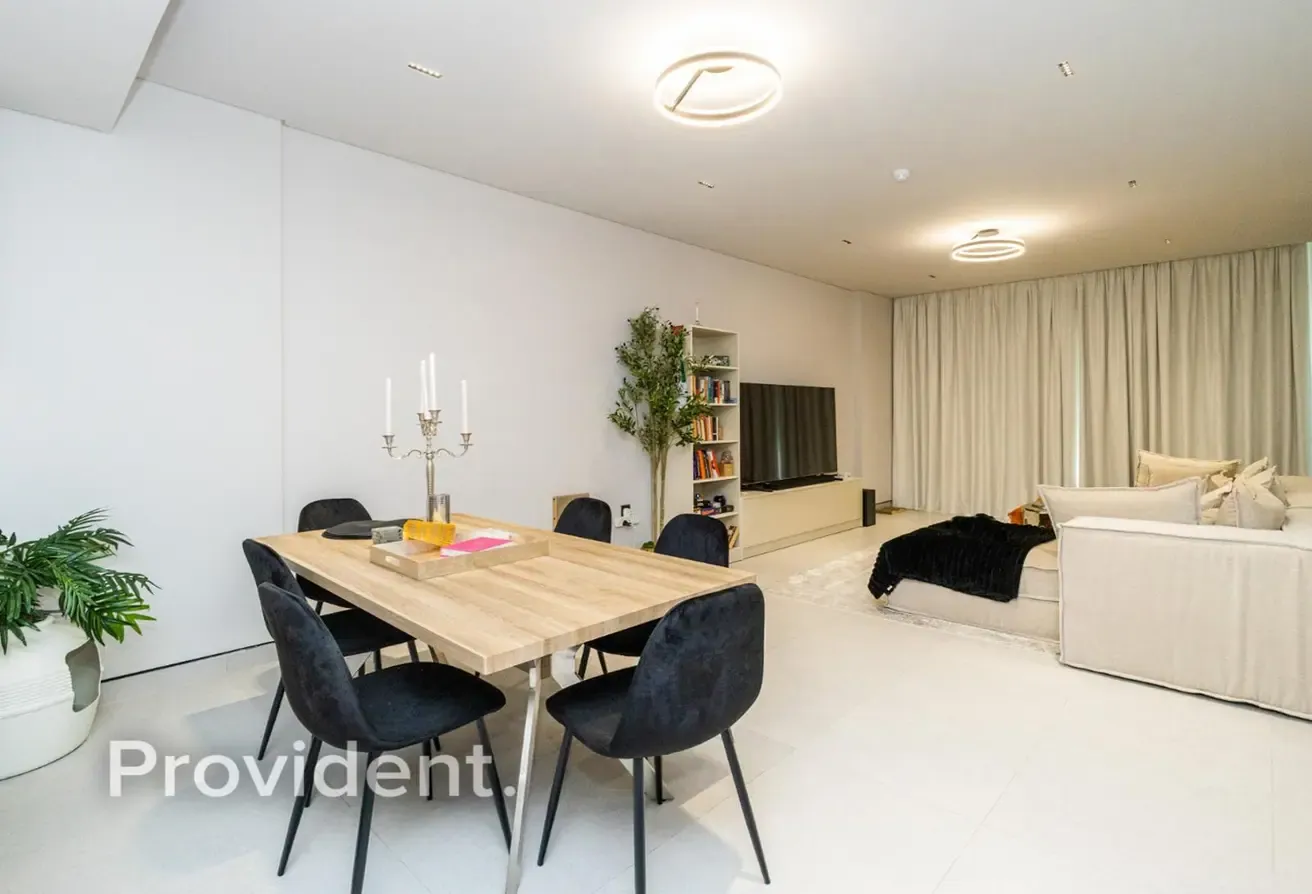 Luxury 1BR | Freehold | Ready to Move