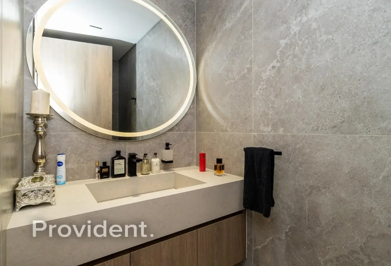 Luxury 1BR | Freehold | Ready to Move