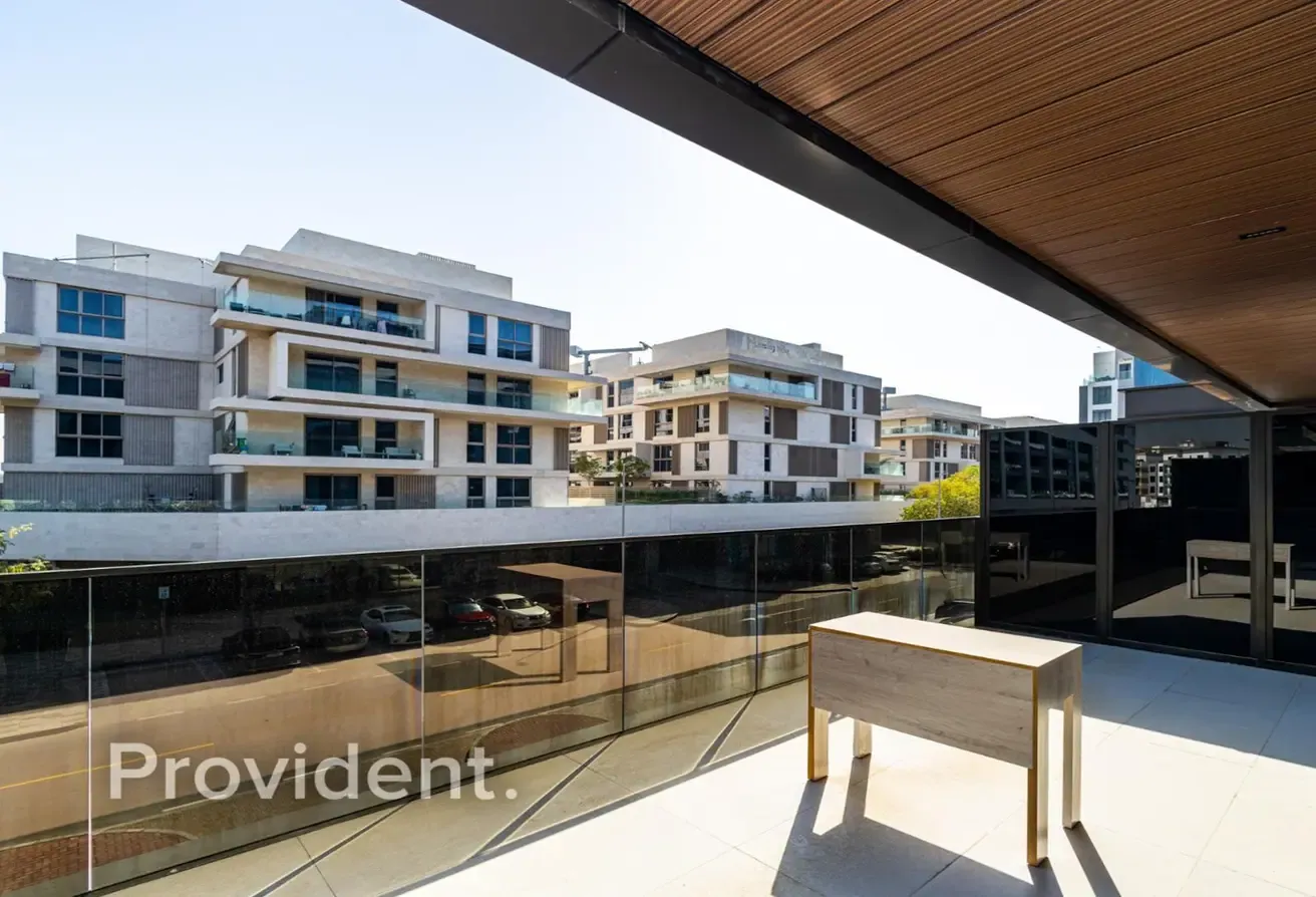 Luxury 1BR | Freehold | Ready to Move