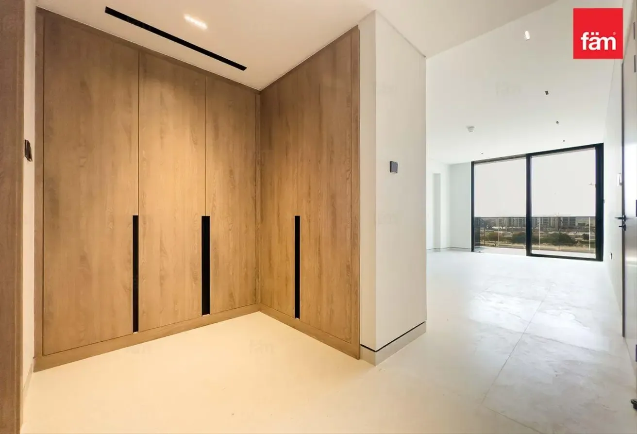 Spacious | Burj Khalifa View | Vacant