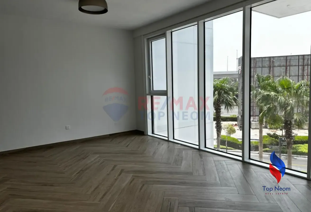 READY TO MOVE IN - NEAR METRO -  PRIME LOCATION