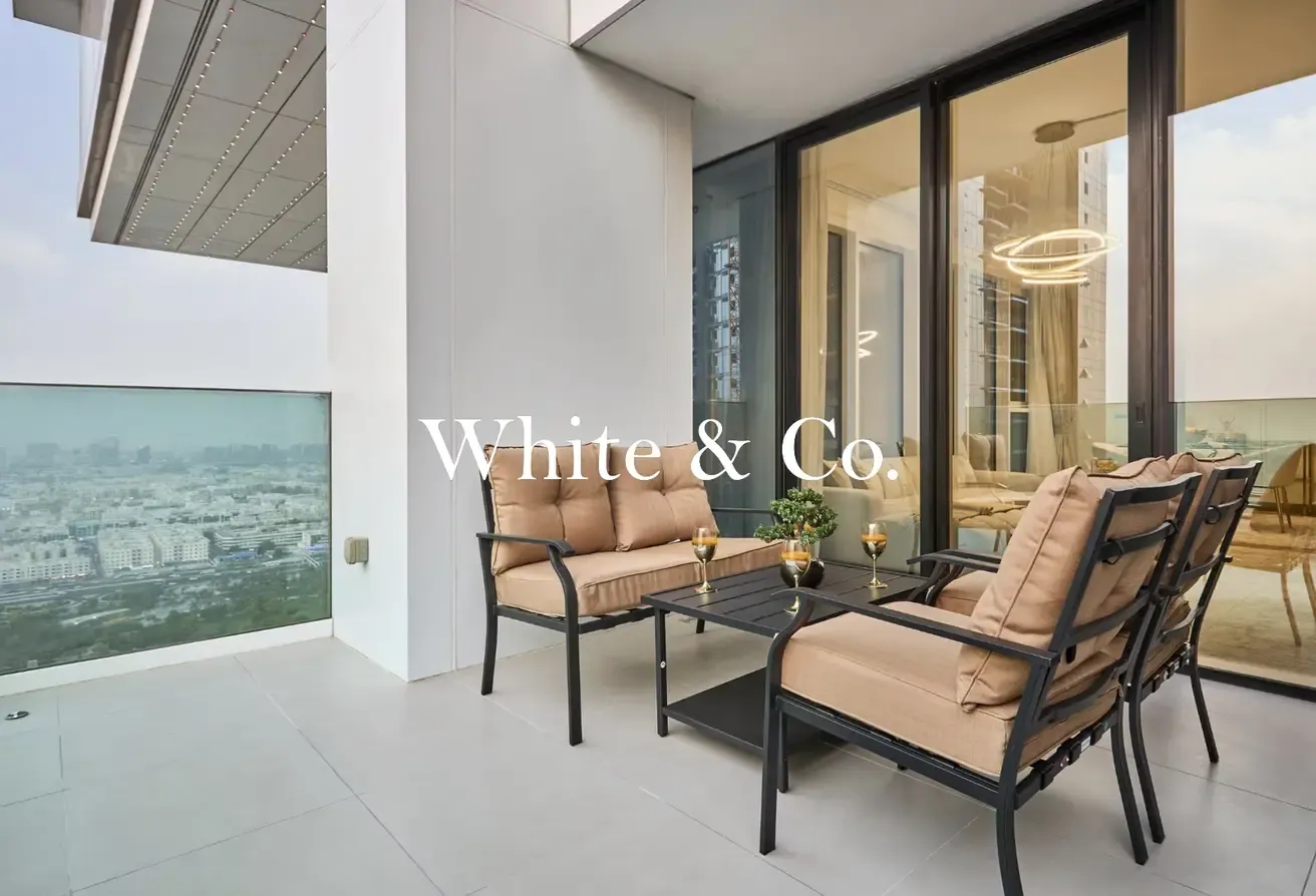 Upgraded | Vacant on Transfer | High Floor