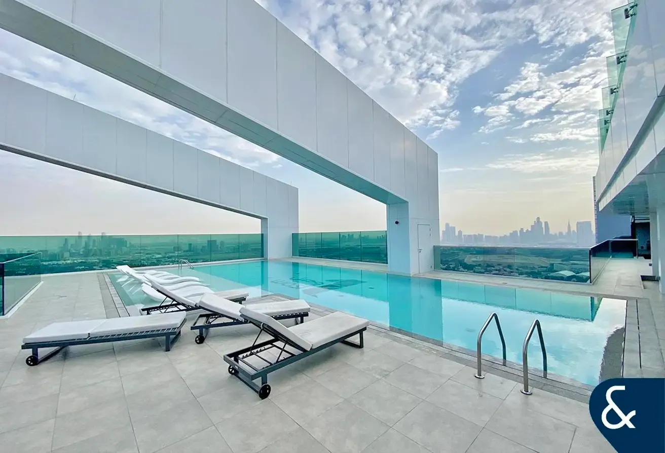 1 Bed | Furnished | Large Terrace | Vacant