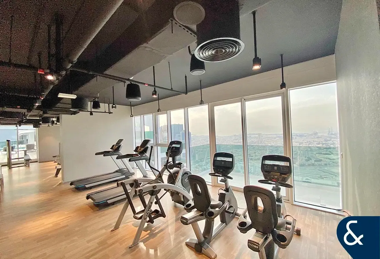 1 Bed | Furnished | Large Terrace | Vacant