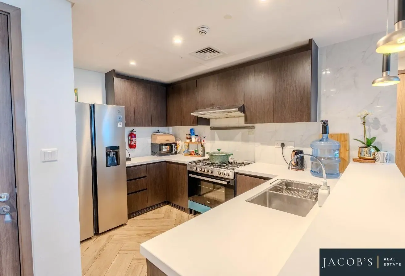 Large Layout | Furnished | Vacant on Transfer