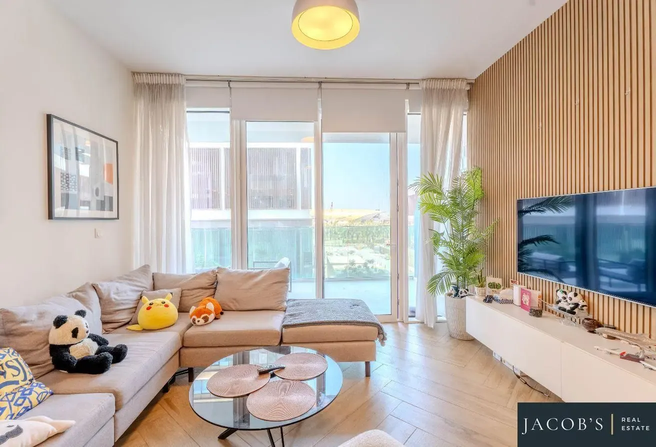 Large Layout | Furnished | Vacant on Transfer
