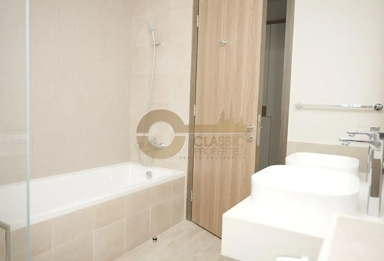 HIGH FLOOR | CLOSE TO METRO | INVESTOR DEAL
