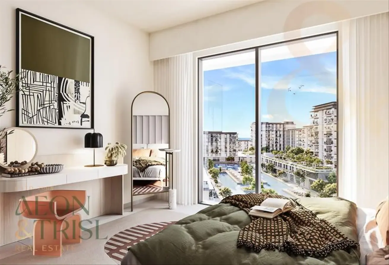Genuine Re-Sale | Corner Unit | Pool View
