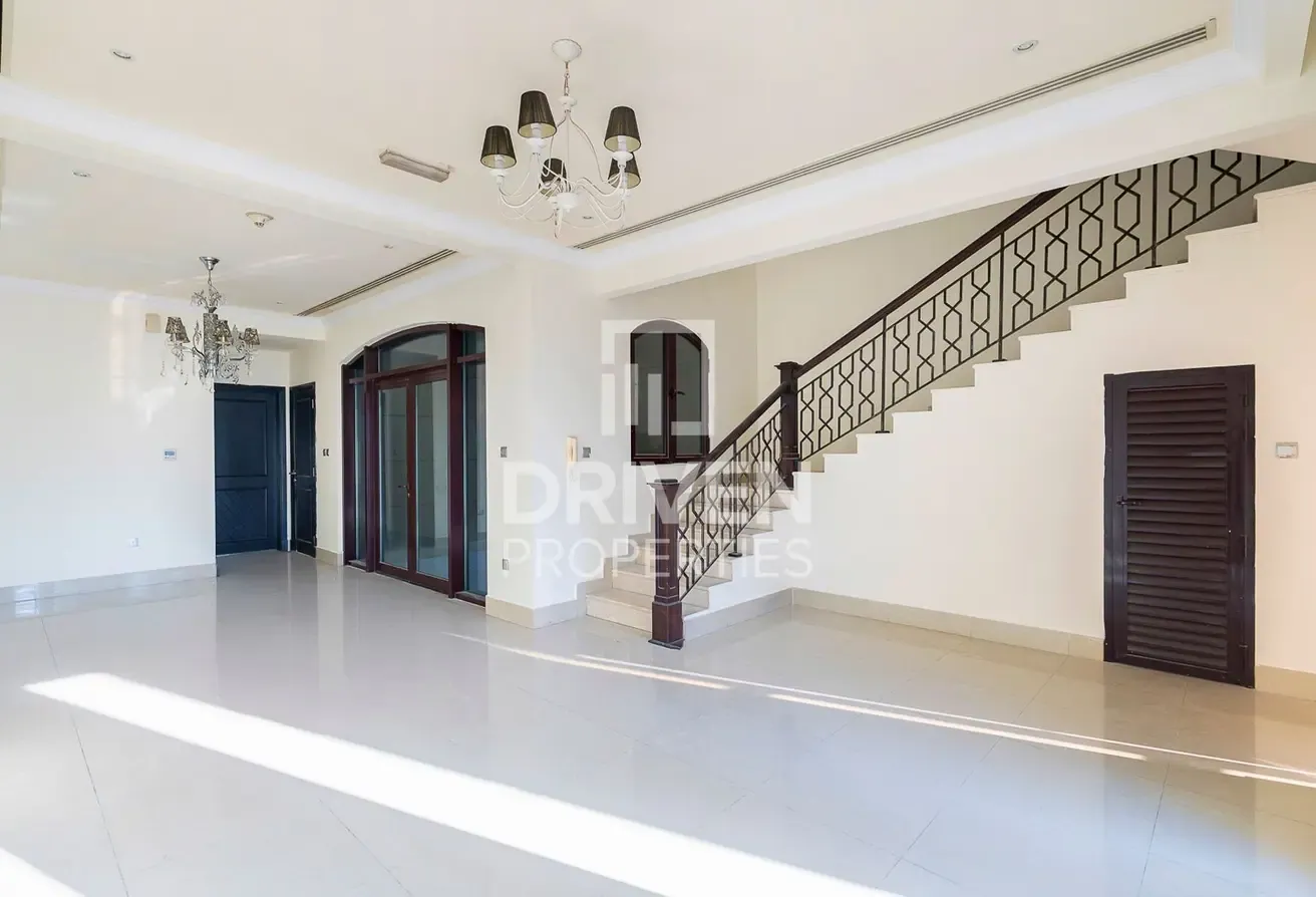 Vastu Complaint | Exclusive | High ROI | Rented