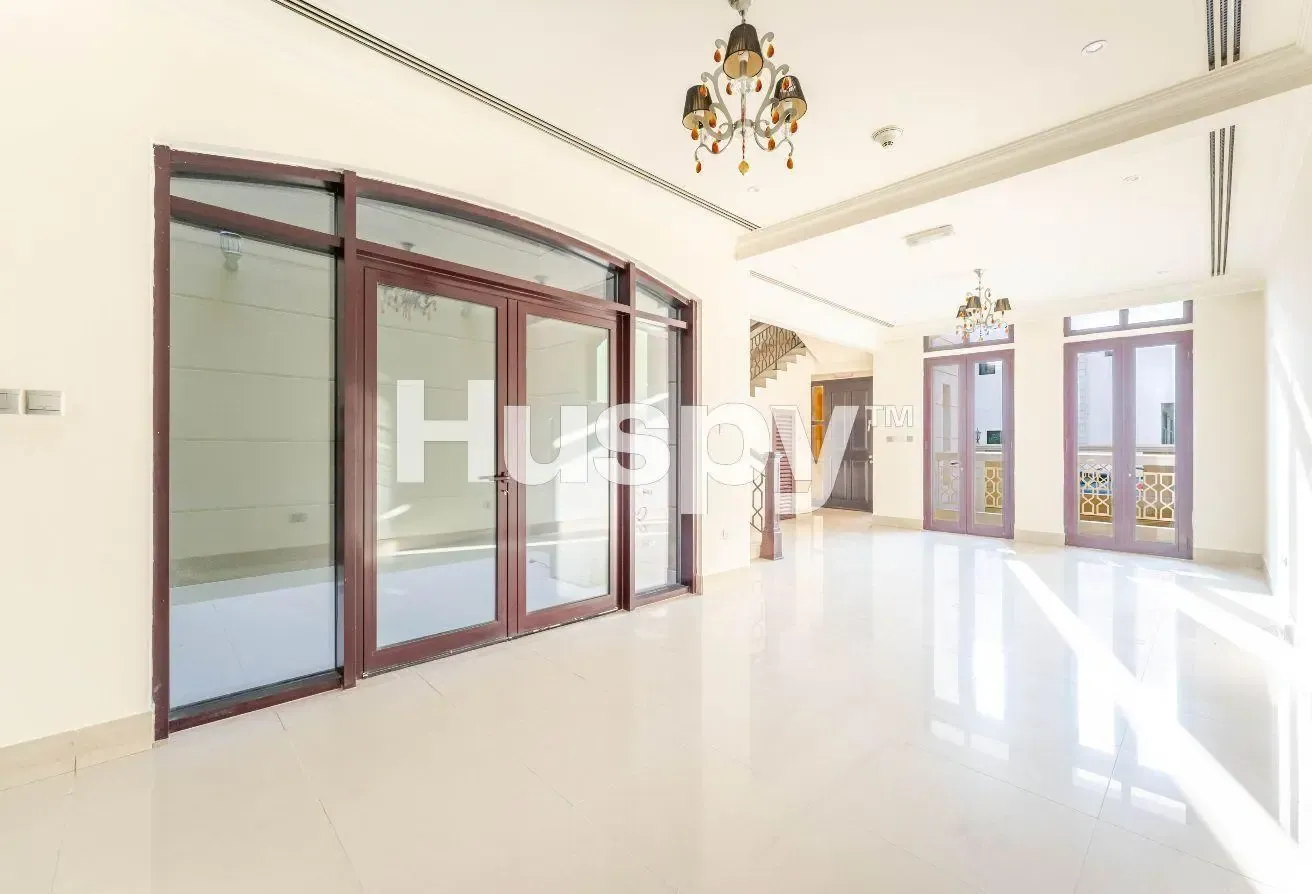 Park Facing | Large Layout | Vacant On Transfer