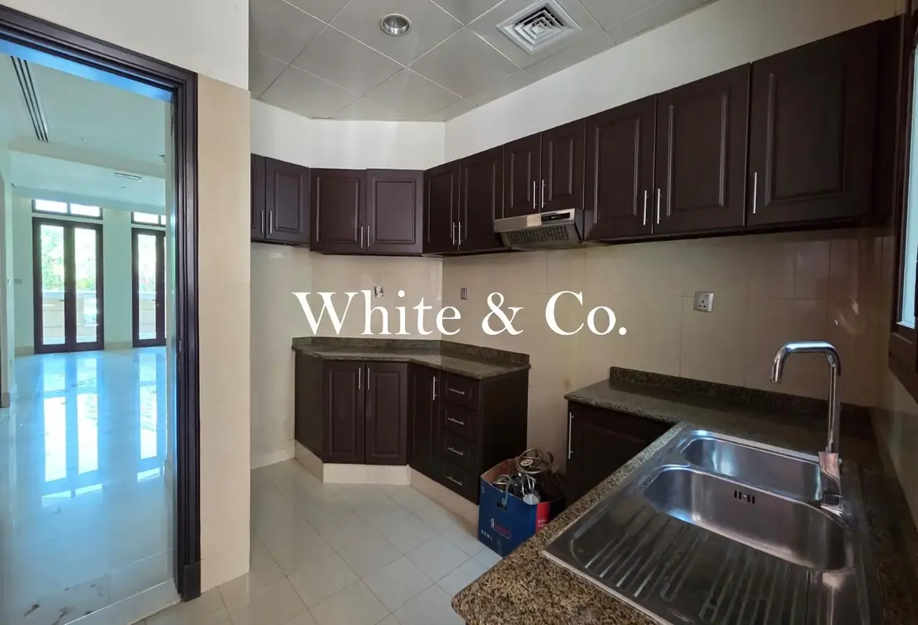 VACANT | PARK FACING | 4 BED | 3700+ BUA