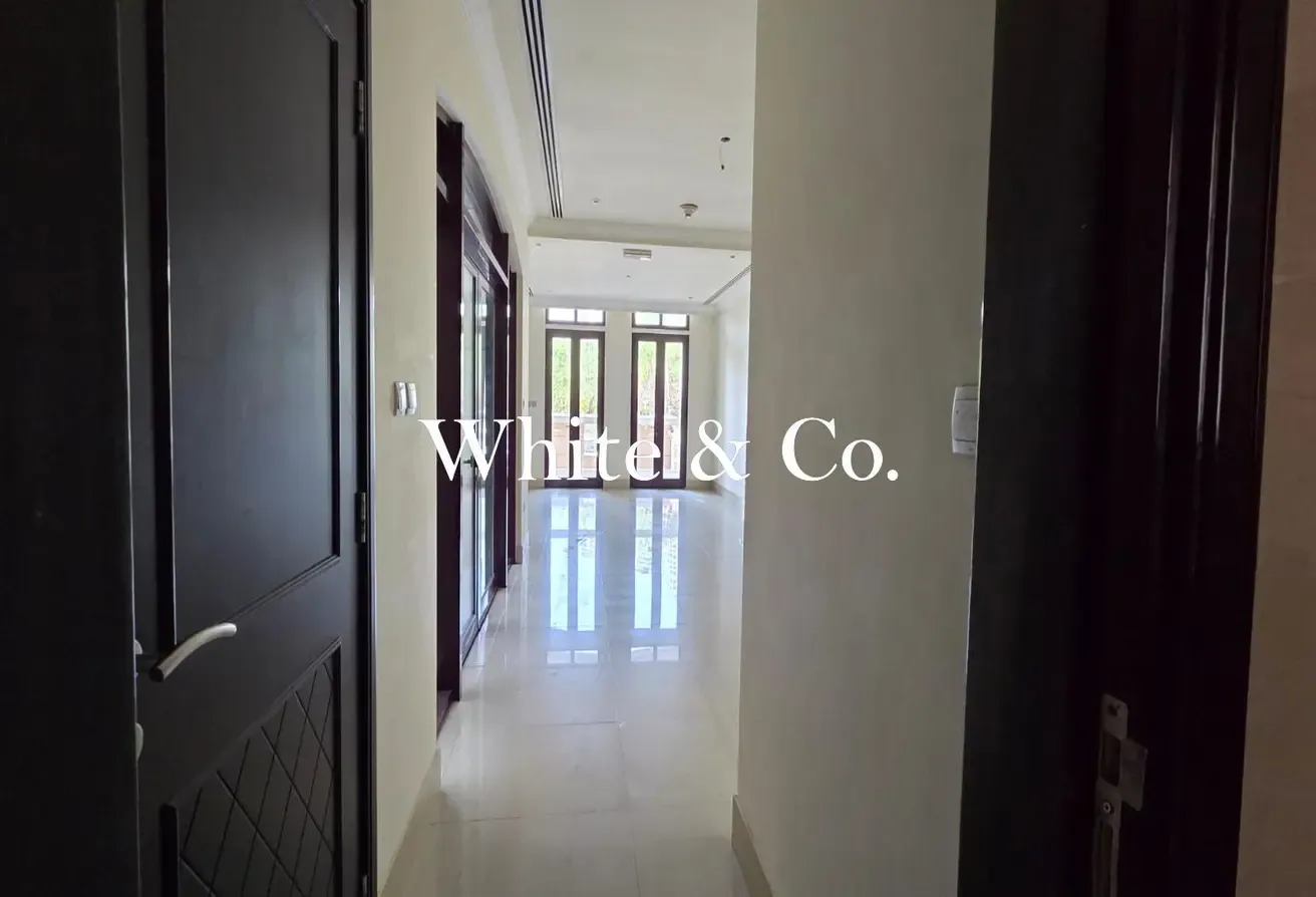 VACANT | PARK FACING | 4 BED | 3700+ BUA