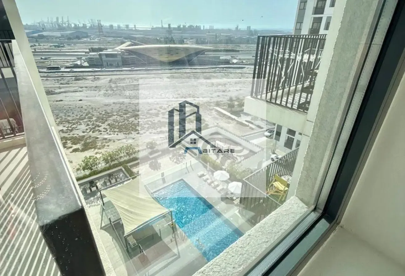 Vacant-2 Bed for SALE-near METRO, OnShk Zayed Road