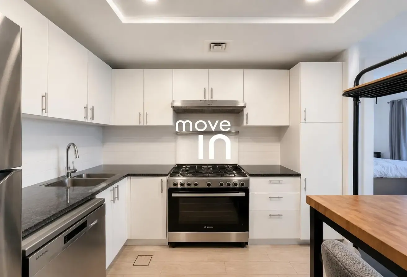 Well Furnished 2 Bed|Balcony|Laundry|Next to Metro