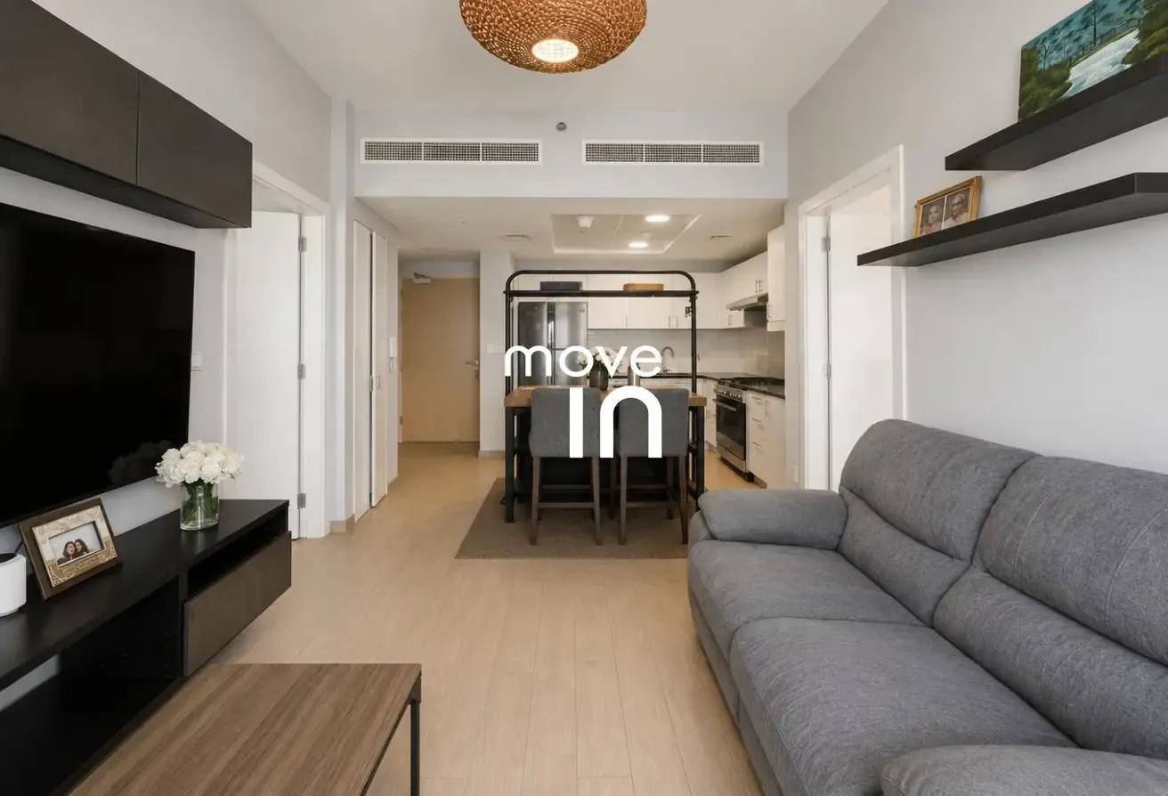 Well Furnished 2 Bed|Balcony|Laundry|Next to Metro