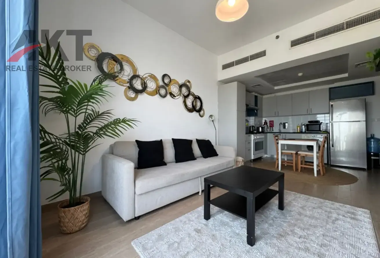 FULLY FURNISHED 2 BR WITH MARINA VIEW/CORNER UNIT
