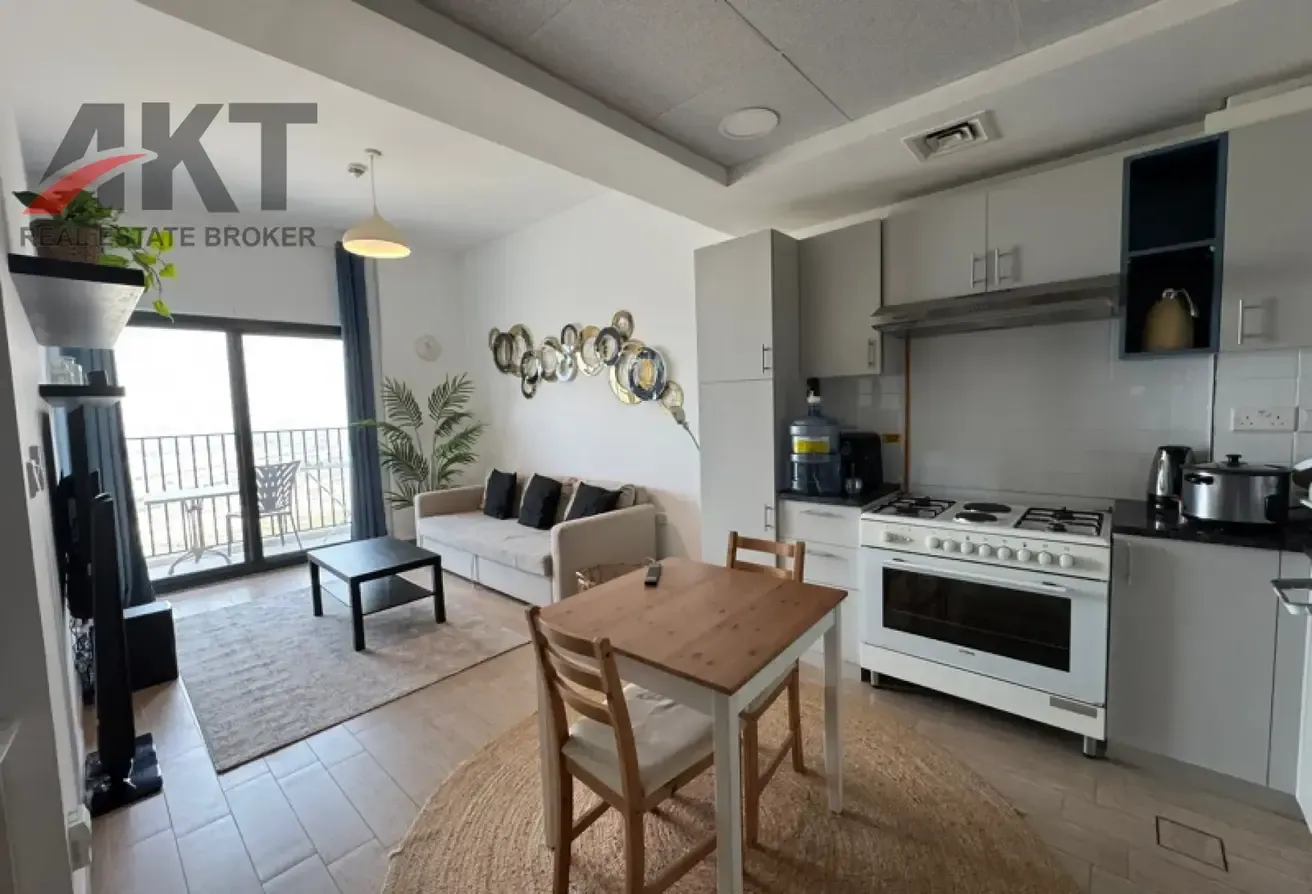 FULLY FURNISHED 2 BR WITH MARINA VIEW/CORNER UNIT