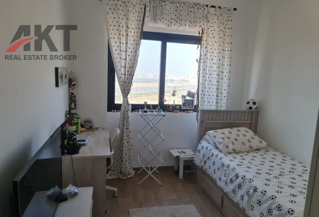FULLY FURNISHED 2 BR WITH MARINA AND PARK VIEW