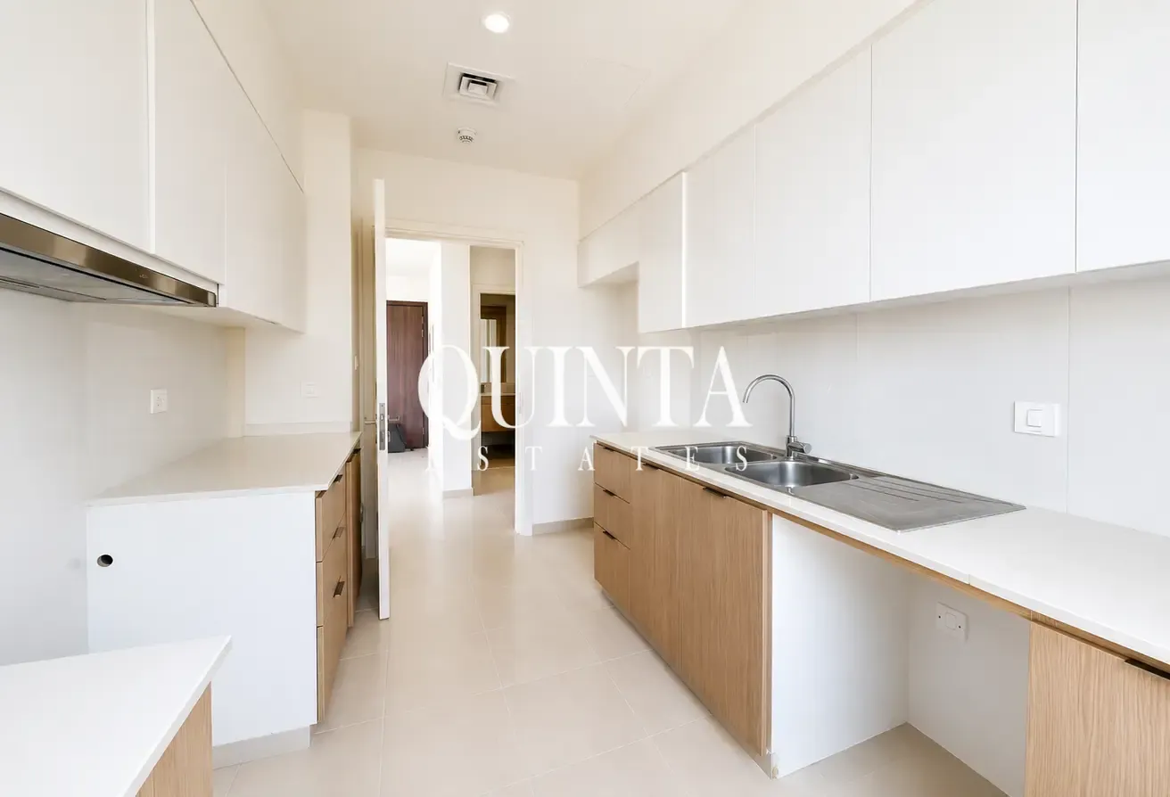Full Golf Course View | Bright & Spacious | Peaceful Surroundings