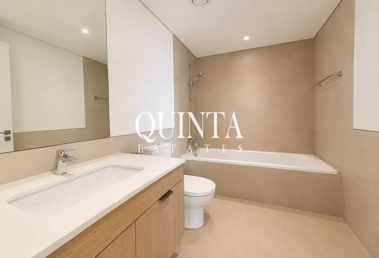 Full Golf Course View | Bright & Spacious | Peaceful Surroundings